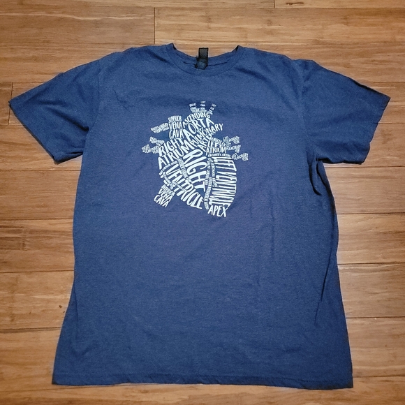 Gilden Blue T Shirt Size M  Anatomy Of A Human Heart - Picture 1 of 4